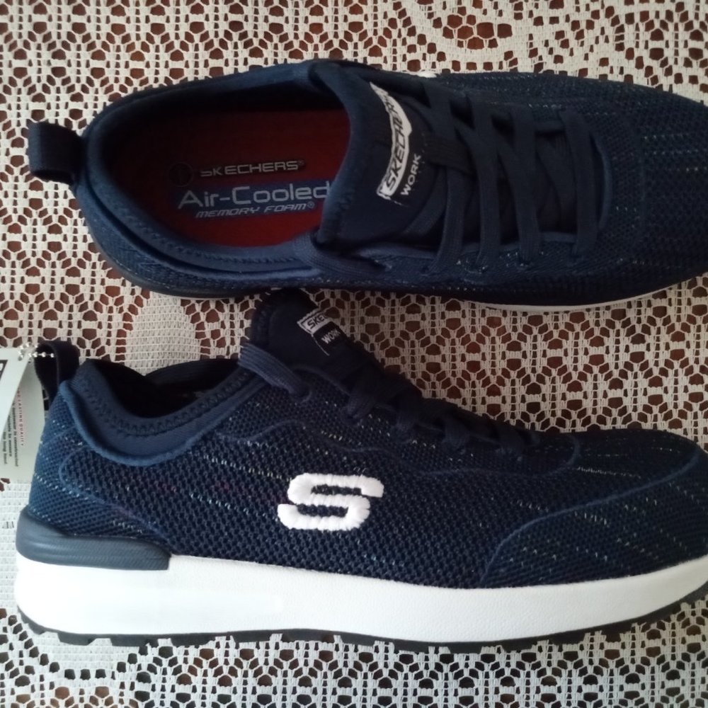 Women's US size 7.5 Sketchers Sneakers for work with memory foam & comp toe